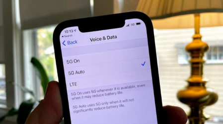 嘉峪关苹果手机维修分享iPhone 12如何打开或关闭5G网络 