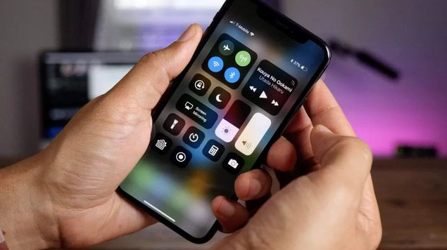 嘉峪关苹果手机维修分享iPhone 12信号差怎么办 